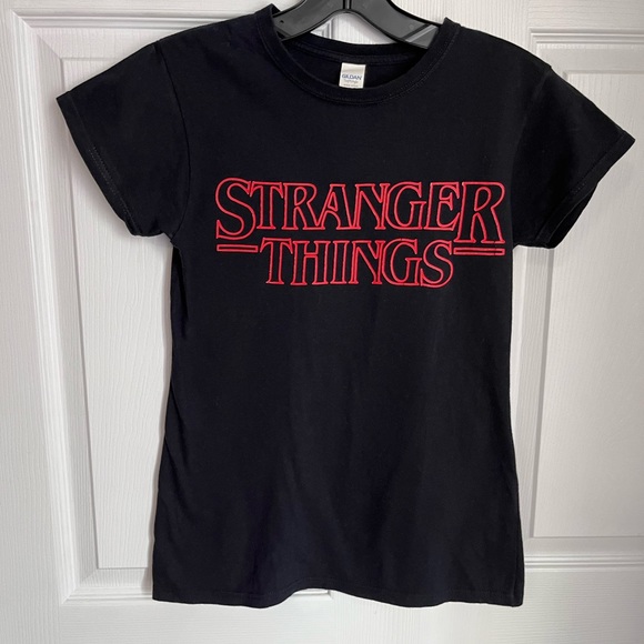 STRANGER THINGS TEE - Picture 2 of 6